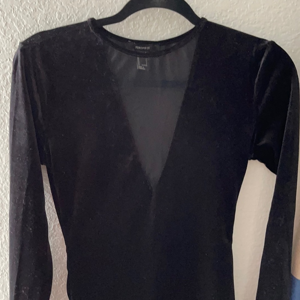 2 dresses black and purple